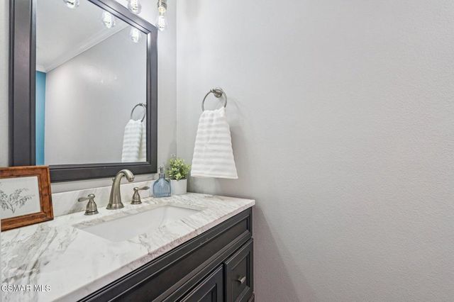 2476 Chandler Avenue 4, Simi Valley, CA 93065