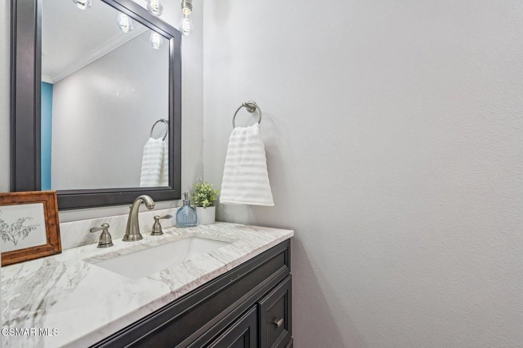 Image 8 of property listing at 2476 Chandler Avenue 4, Simi Valley, CA 93065
