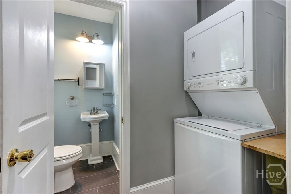 Image 18 of property listing at 510-512 W 39th Street, Savannah, GA 31415