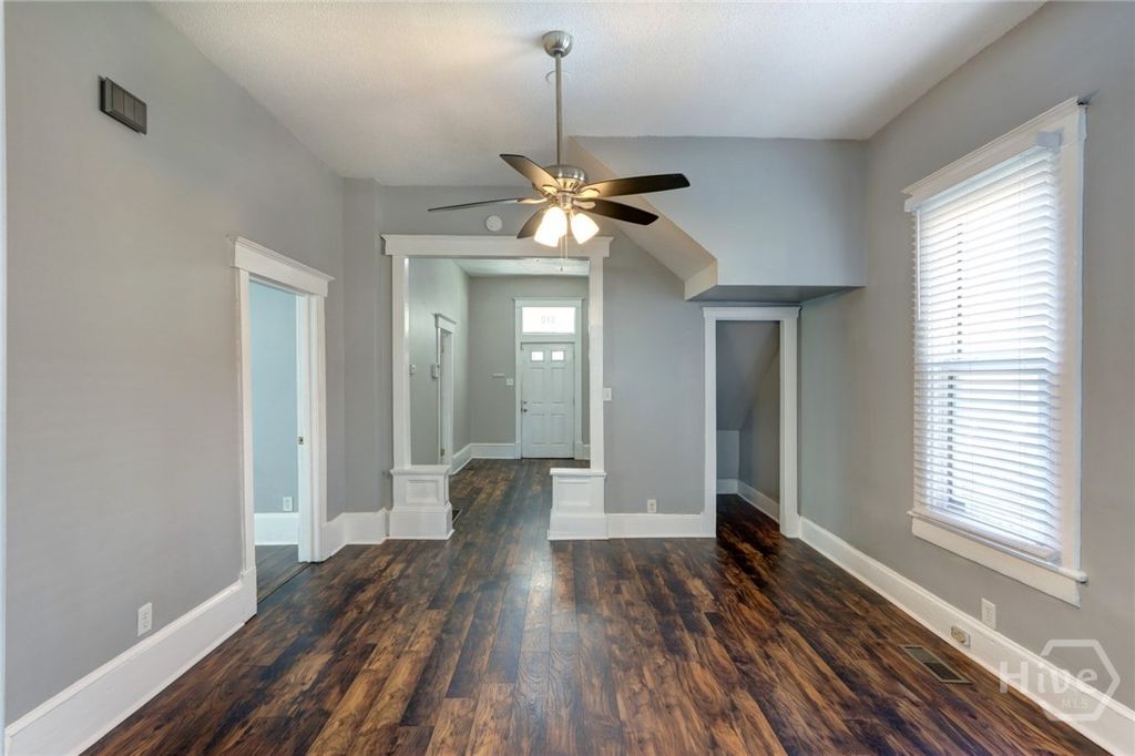 Image 9 of property listing at 510-512 W 39th Street, Savannah, GA 31415
