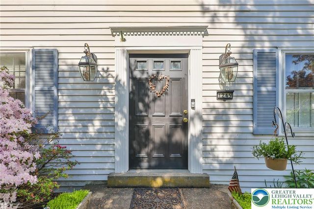 1245 Valley View Drive, Lower Macungie Twp, PA 18103