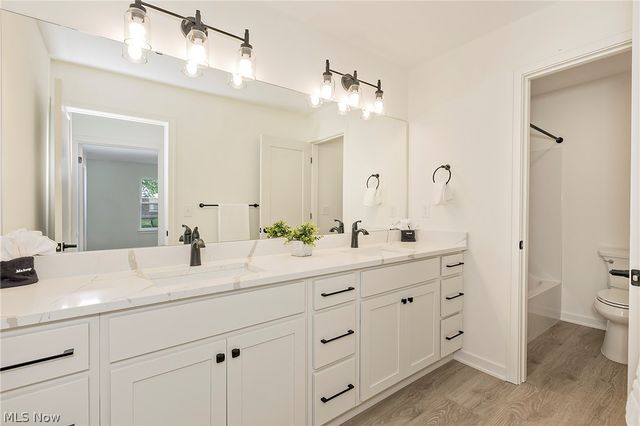 5059 Shepherds Glen, Willoughby, OH 44094