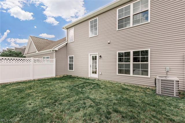5059 Shepherds Glen, Willoughby, OH 44094
