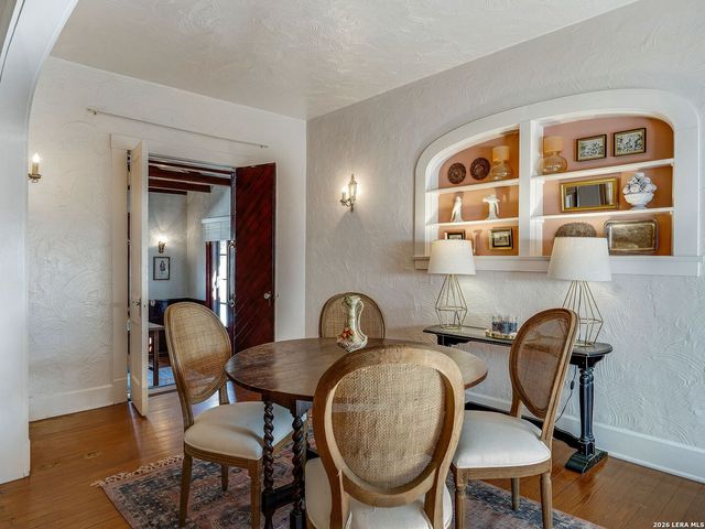 206 Laurel Heights Place, San Antonio, TX 78212