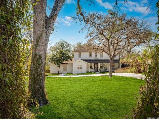 206 Laurel Heights Place, San Antonio, TX 78212