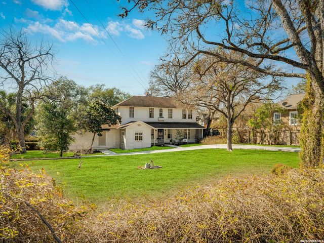 206 Laurel Heights Place, San Antonio, TX 78212