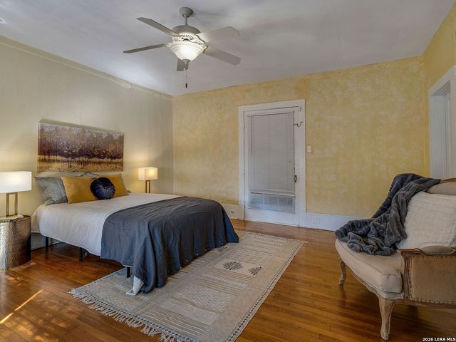 206 Laurel Heights Place, San Antonio, TX 78212