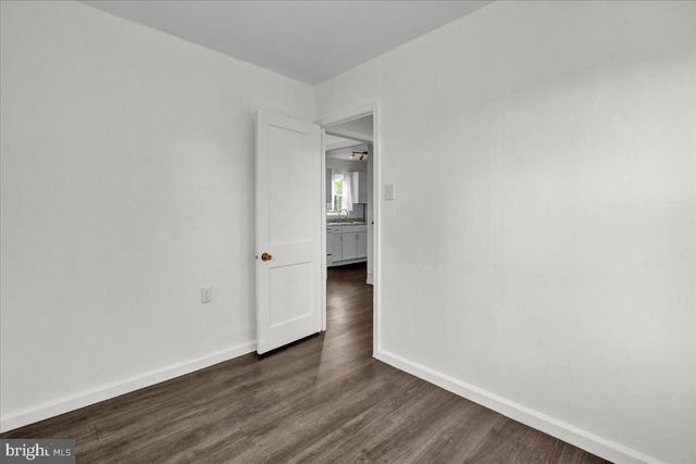 32 S CHURCH ST, Robesonia, PA 19551