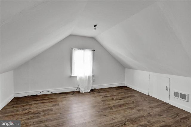 32 S CHURCH ST, Robesonia, PA 19551