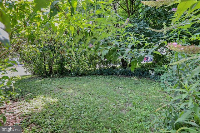 32 S CHURCH ST, Robesonia, PA 19551