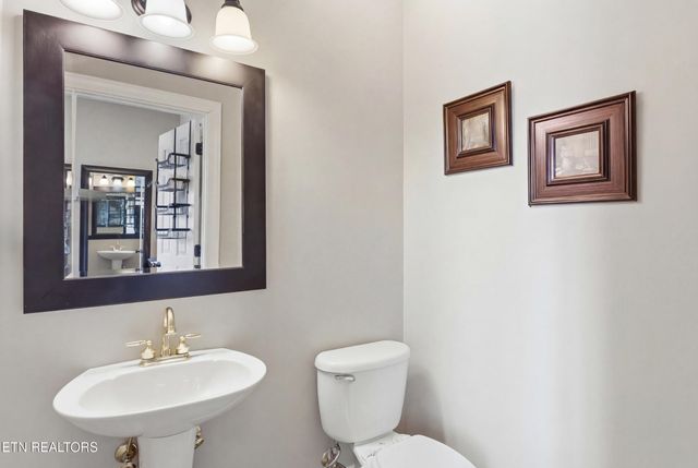 9830 Giverny Circle, Knoxville, TN 37922