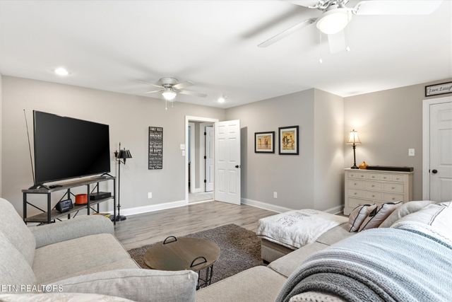 9830 Giverny Circle, Knoxville, TN 37922