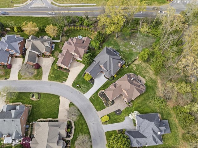 9830 Giverny Circle, Knoxville, TN 37922