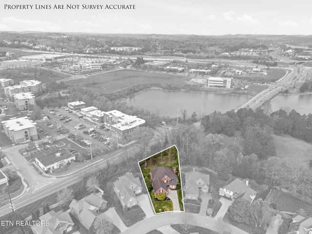 9830 Giverny Circle, Knoxville, TN 37922