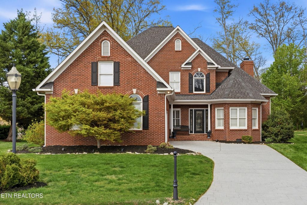 9830 Giverny Circle, Knoxville, TN 37922