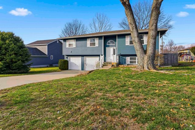 3004 Wilson Drive, Manhattan, KS 66502