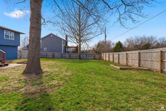 3004 Wilson Drive, Manhattan, KS 66502