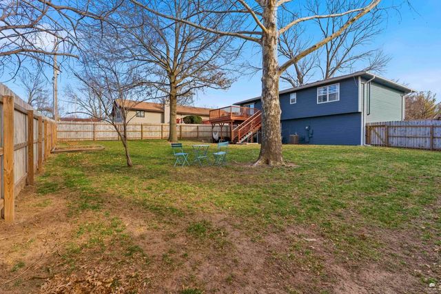 3004 Wilson Drive, Manhattan, KS 66502