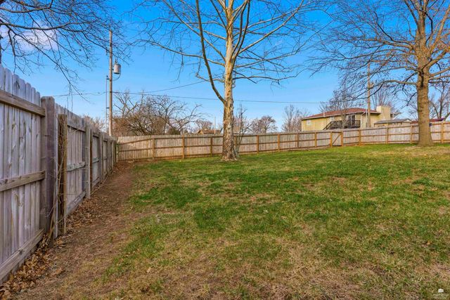 3004 Wilson Drive, Manhattan, KS 66502