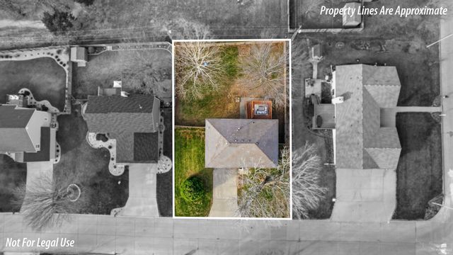 3004 Wilson Drive, Manhattan, KS 66502