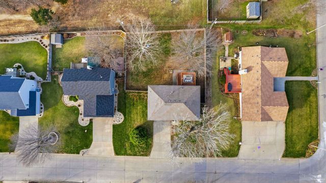 3004 Wilson Drive, Manhattan, KS 66502