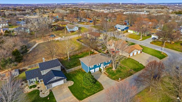 3004 Wilson Drive, Manhattan, KS 66502