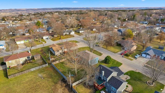 3004 Wilson Drive, Manhattan, KS 66502