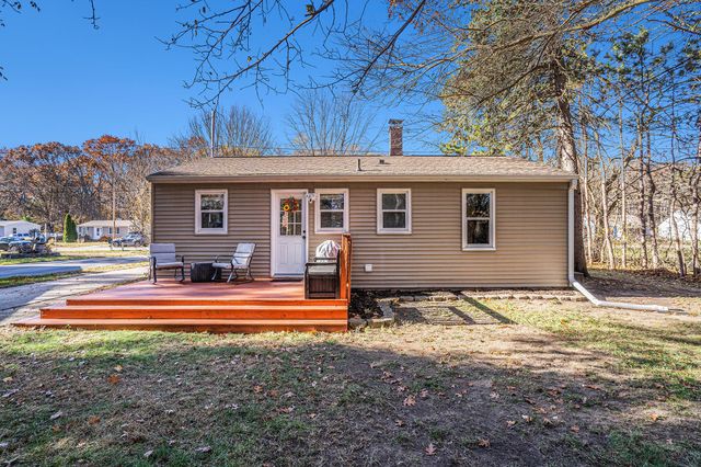 15422 Coleman Avenue, Grand Haven, MI 49417