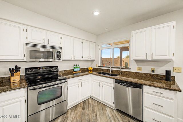 1836 N STAPLEY Drive 82, Mesa, AZ 85203