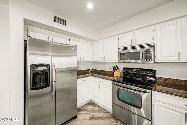 1836 N STAPLEY Drive 82, Mesa, AZ 85203