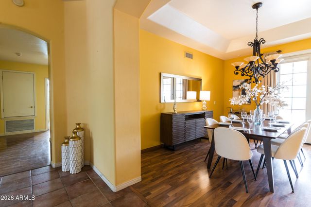 2739 E VISTA Drive, Phoenix, AZ 85032