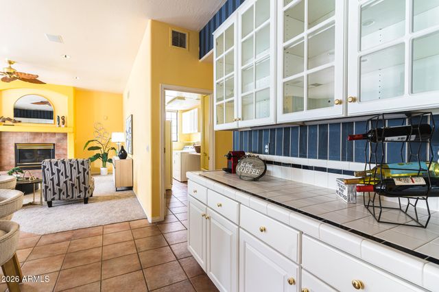 2739 E VISTA Drive, Phoenix, AZ 85032