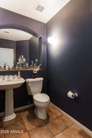 2739 E VISTA Drive, Phoenix, AZ 85032