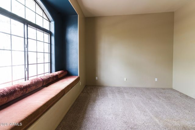 2739 E VISTA Drive, Phoenix, AZ 85032