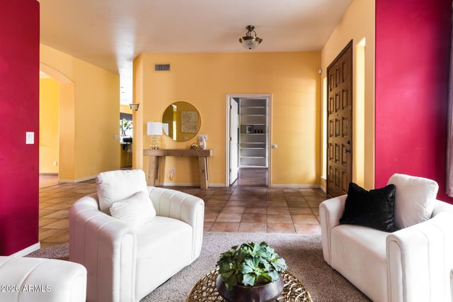 2739 E VISTA Drive, Phoenix, AZ 85032