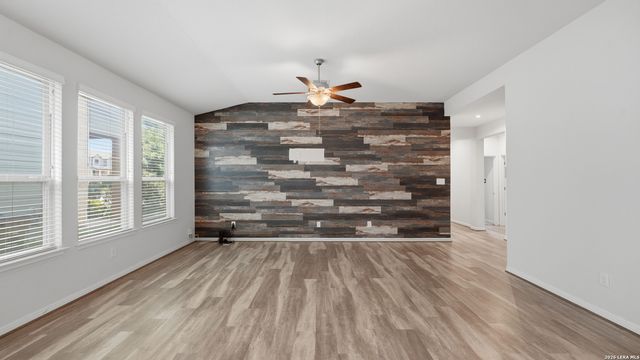 13310 ANTELOPE RUN, St Hedwig, TX 78152