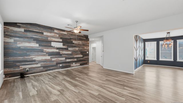 13310 ANTELOPE RUN, St Hedwig, TX 78152