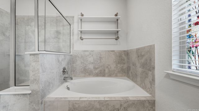 13310 ANTELOPE RUN, St Hedwig, TX 78152