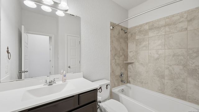 13310 ANTELOPE RUN, St Hedwig, TX 78152