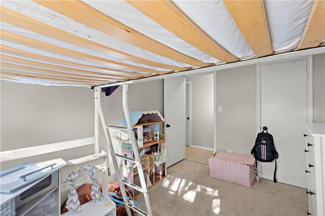 3207 Lakecrest RD, Virginia Beach, VA 23452