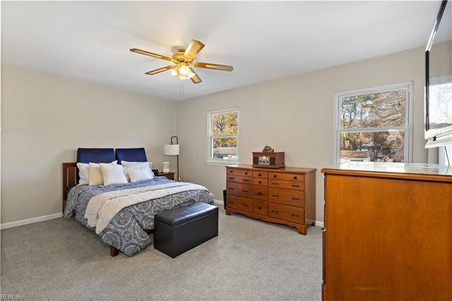 3207 Lakecrest RD, Virginia Beach, VA 23452