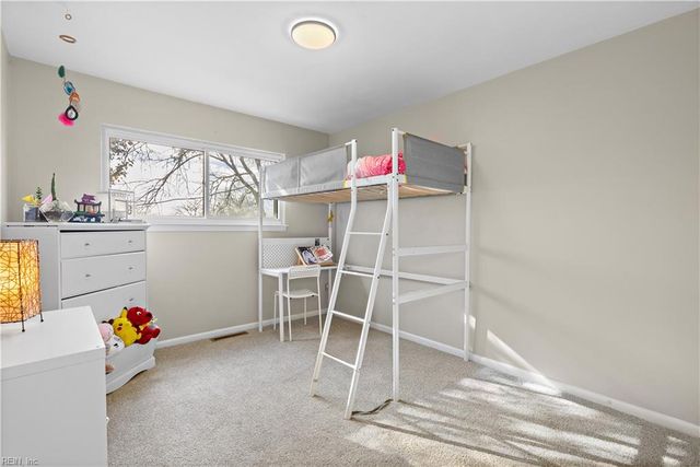 3207 Lakecrest RD, Virginia Beach, VA 23452