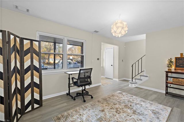 3207 Lakecrest RD, Virginia Beach, VA 23452