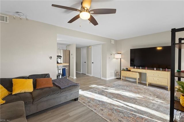 3207 Lakecrest RD, Virginia Beach, VA 23452