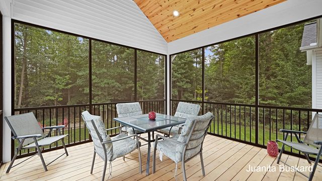 5392 Eaglepass Drive, Blendon Twp, MI 49426
