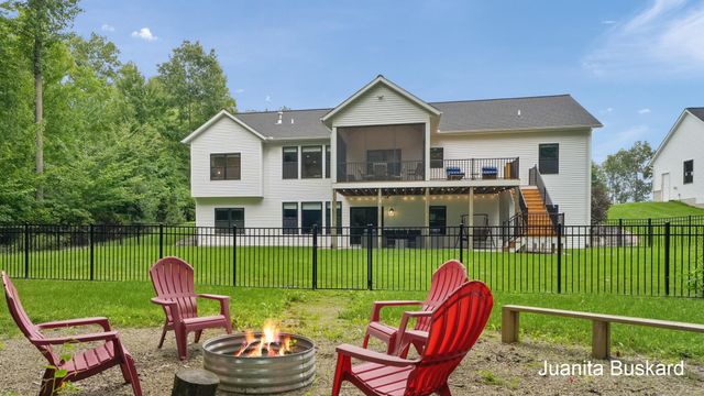 5392 Eaglepass Drive, Blendon Twp, MI 49426