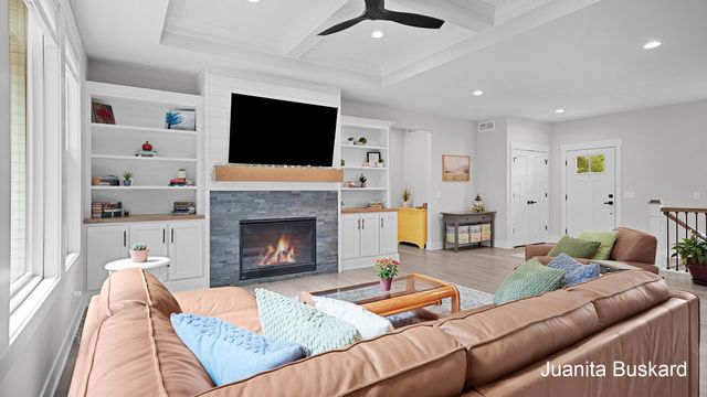 5392 Eaglepass Drive, Blendon Twp, MI 49426