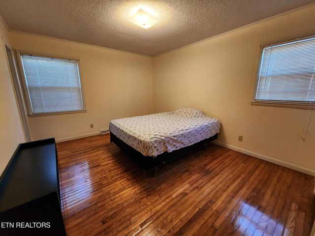 1506 Ridgeway Circle, Athens, TN 37303