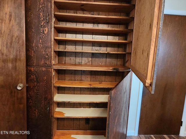 1506 Ridgeway Circle, Athens, TN 37303