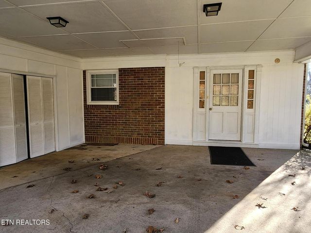 1506 Ridgeway Circle, Athens, TN 37303